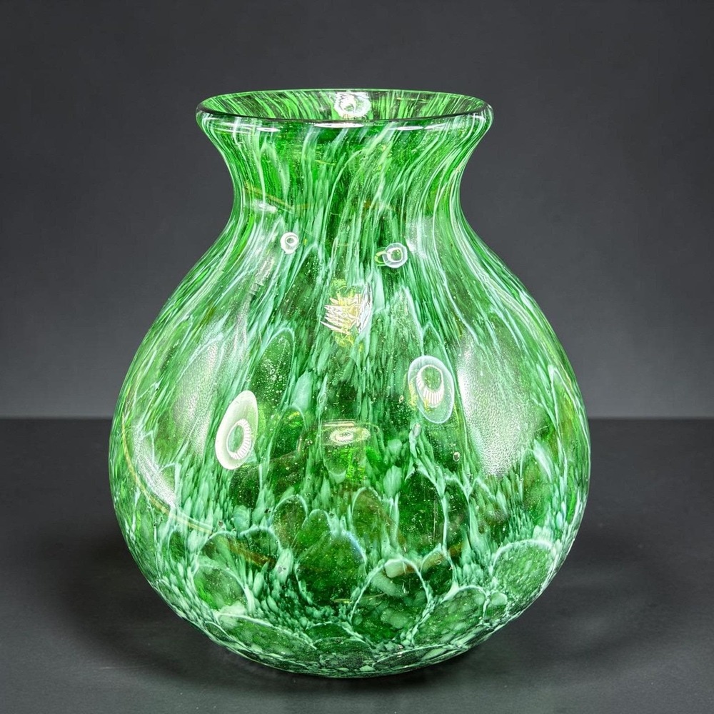 Hand Blown Art Glass Vase Emerald Green White Spatter Bulbous Flared Rim 5inch